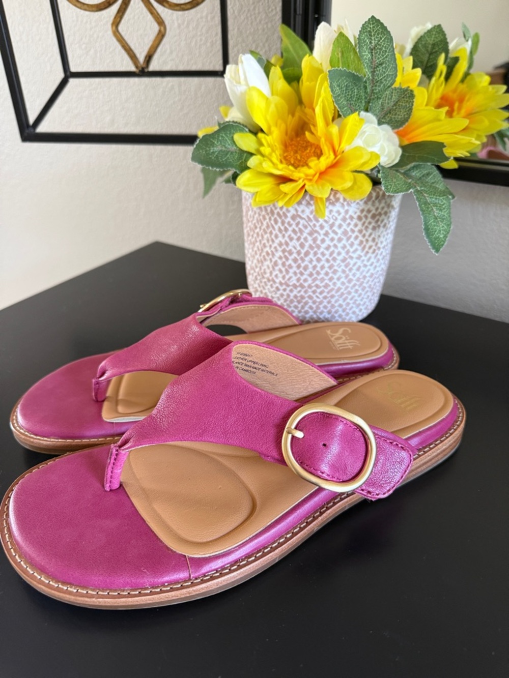 SOFFT Nancia Rasberry Leather Sandals